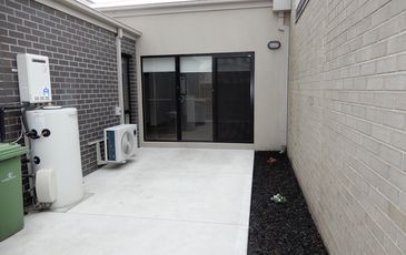 37 Fadden Mews, Officer