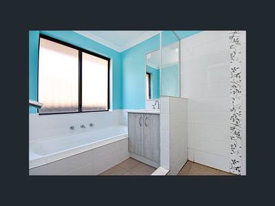 4 Minikin Drive, Aveley