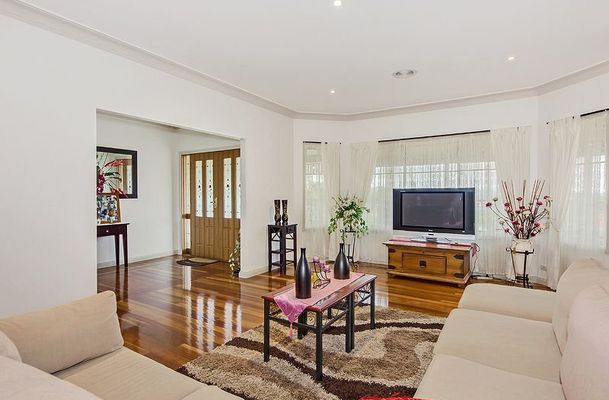 35 The Ridge, Oaklands Junction