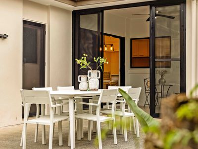 16 Hillcroft Place, Belmont