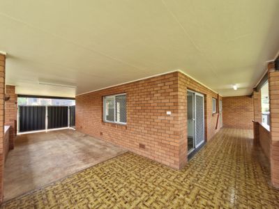 7 Armstrong Street, Atherton