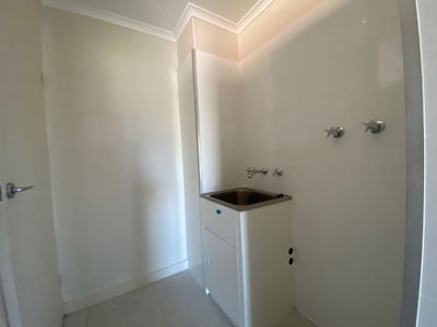 1 / 102 Synnot Street, Werribee
