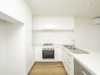 7 / 60 La Scala Avenue, Maribyrnong