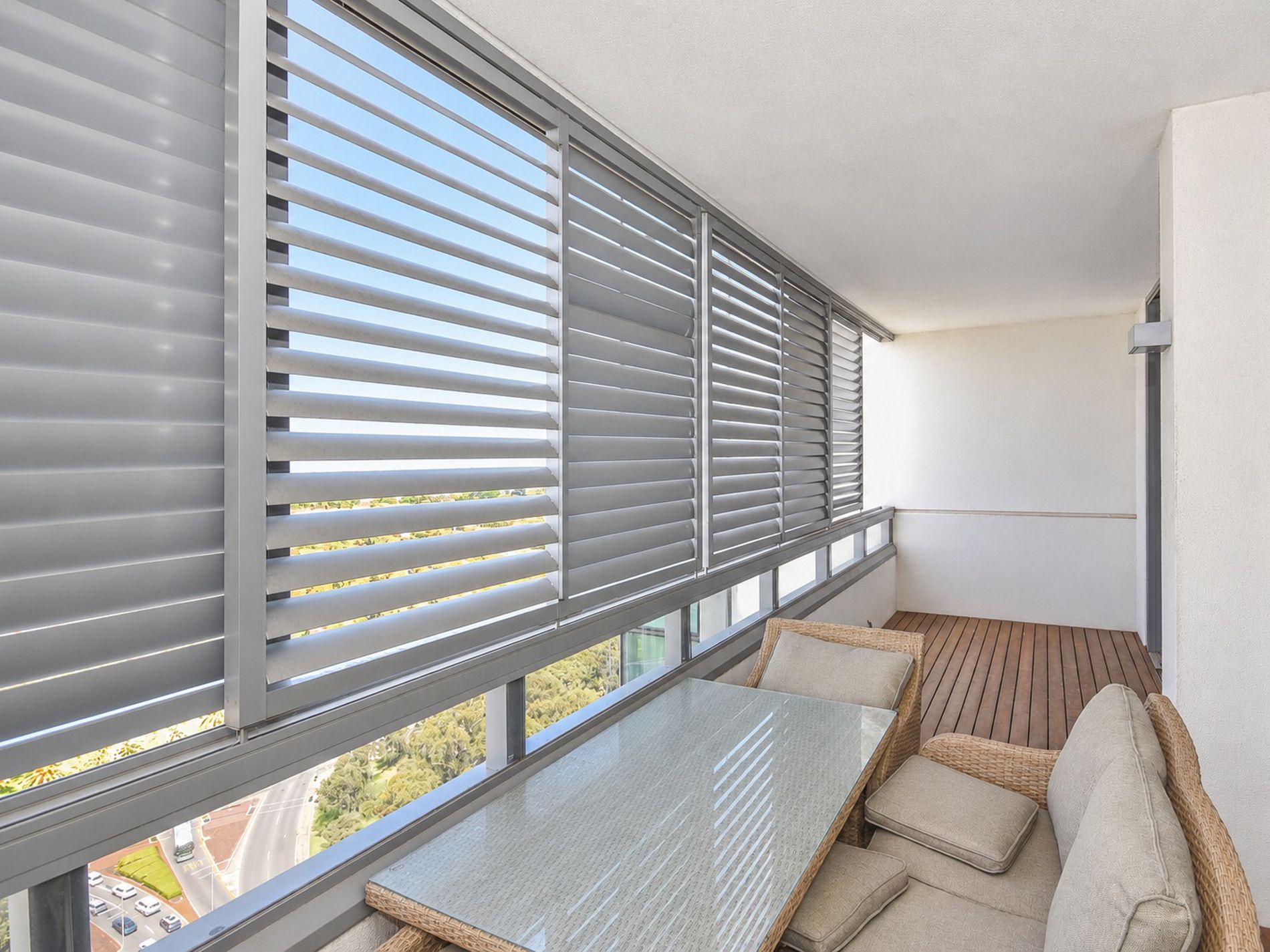 2004 / 8 Adelaide Terrace, Perth