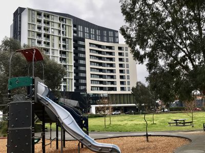 815 / 91 Galada Avenue, Parkville