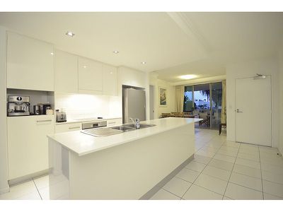 14 / 2 Gaven Crescent, Mermaid Beach