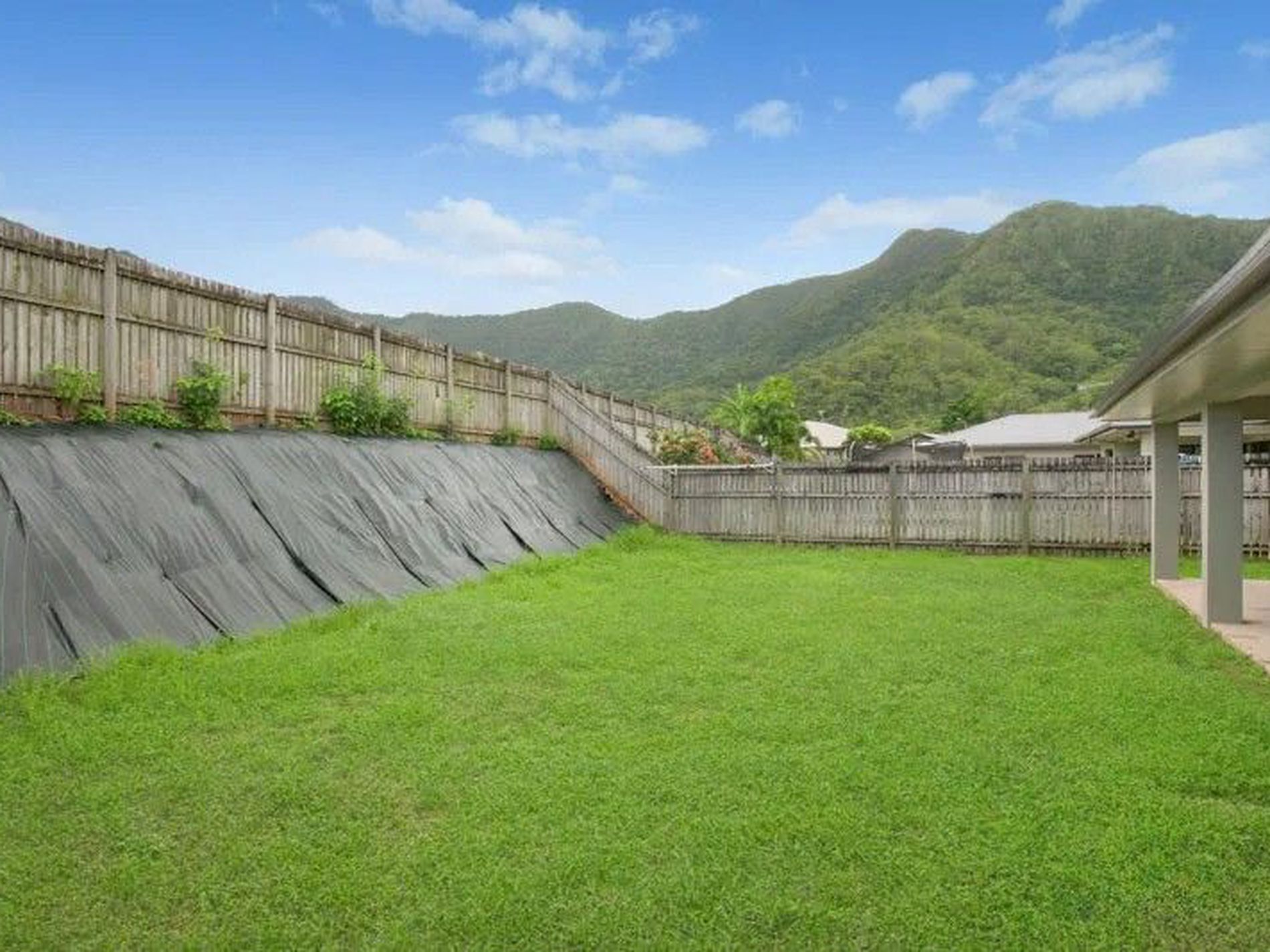 53 Meranti Street, Edmonton