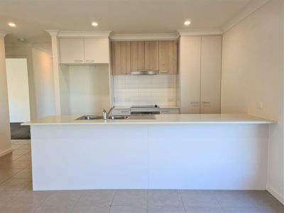 9 Helmore Road, Jacobs Well