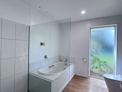 48 Constitution Avenue, Milton