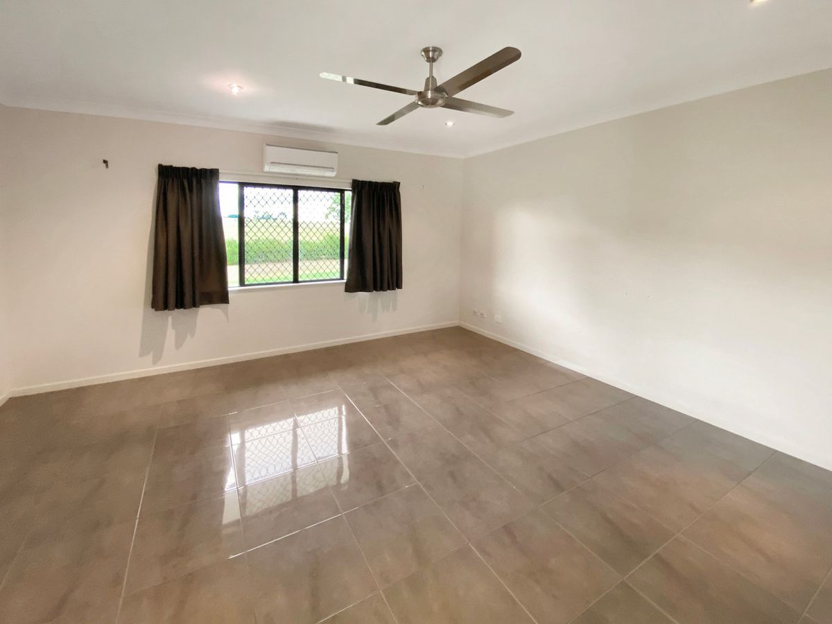 16 Webster Street, Atherton
