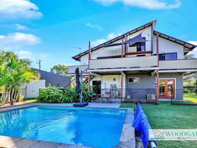 27 MACKEREL STREET, Woodgate