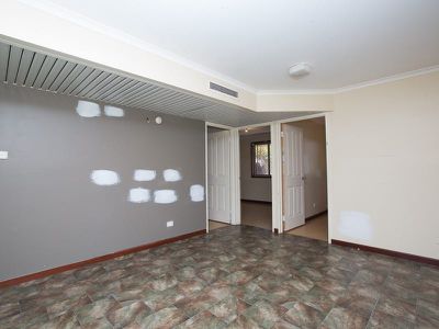 24 Steamer Avenue, South Hedland