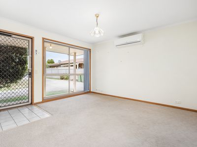 2 / 404 LAWRENCE STREET, Wodonga