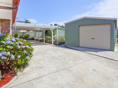 32 Barcoo Circuit, Albion Park