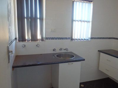 8 / 2 Limpet Crescent, South Hedland