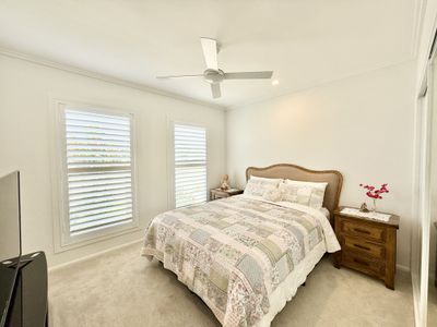 98 / 5 Serenity Drive, Eli Waters