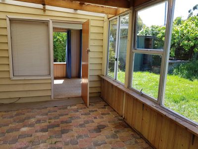 6682 Channel Highway, Deep Bay
