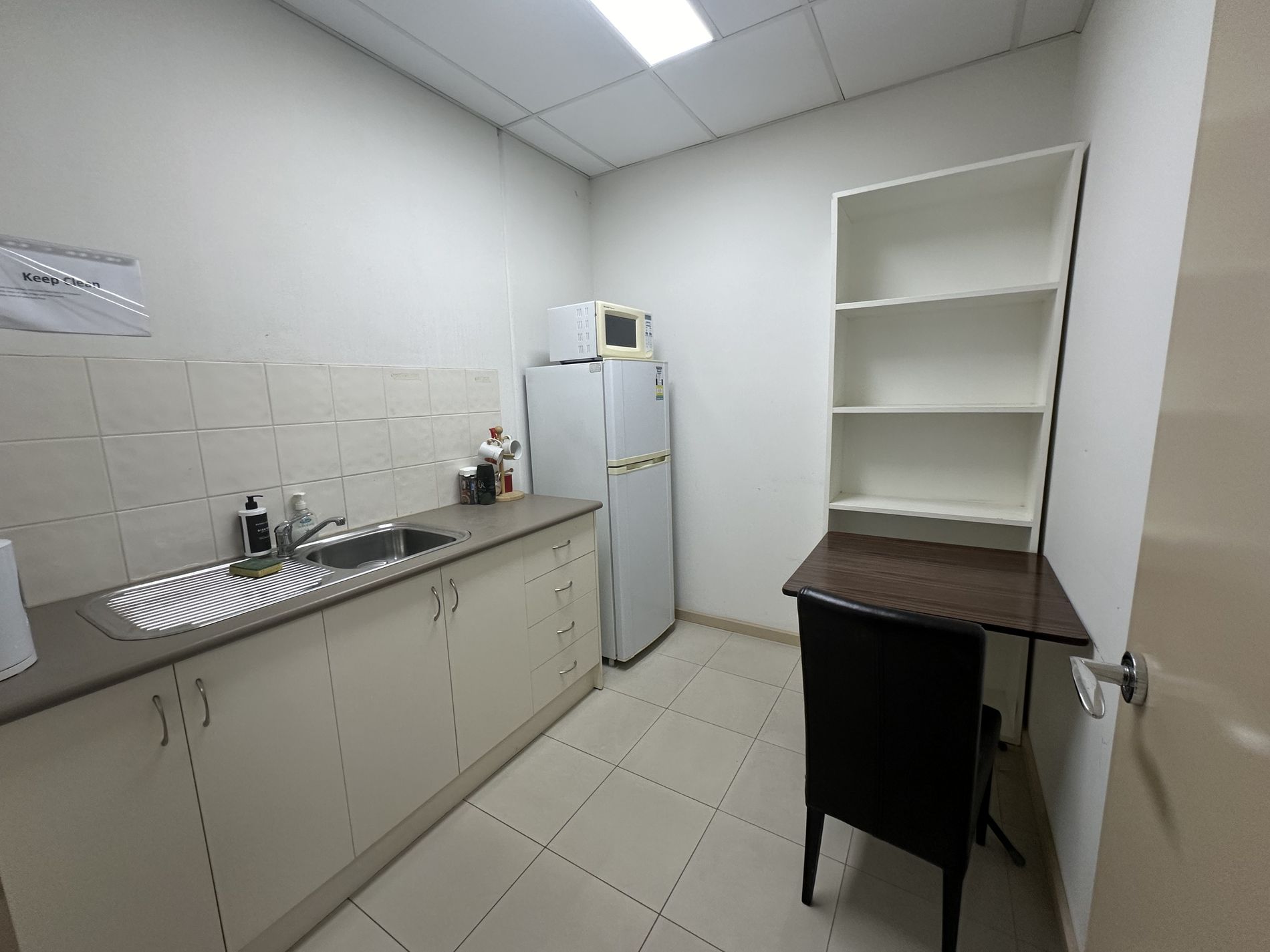 Office 7 / 21 Westside Drive, Laverton North