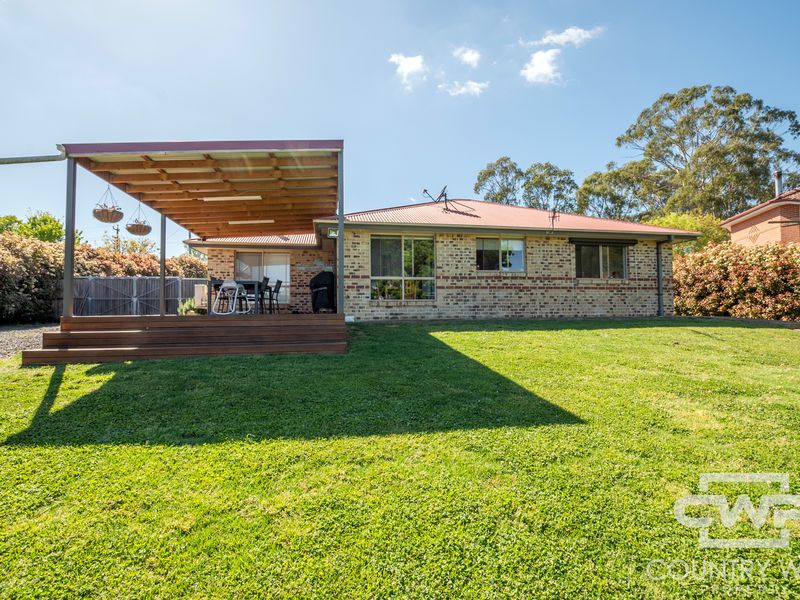 14 Cramsie Crescent, Glen Innes