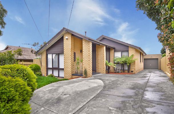 270 Carrick Drive, Gladstone Park