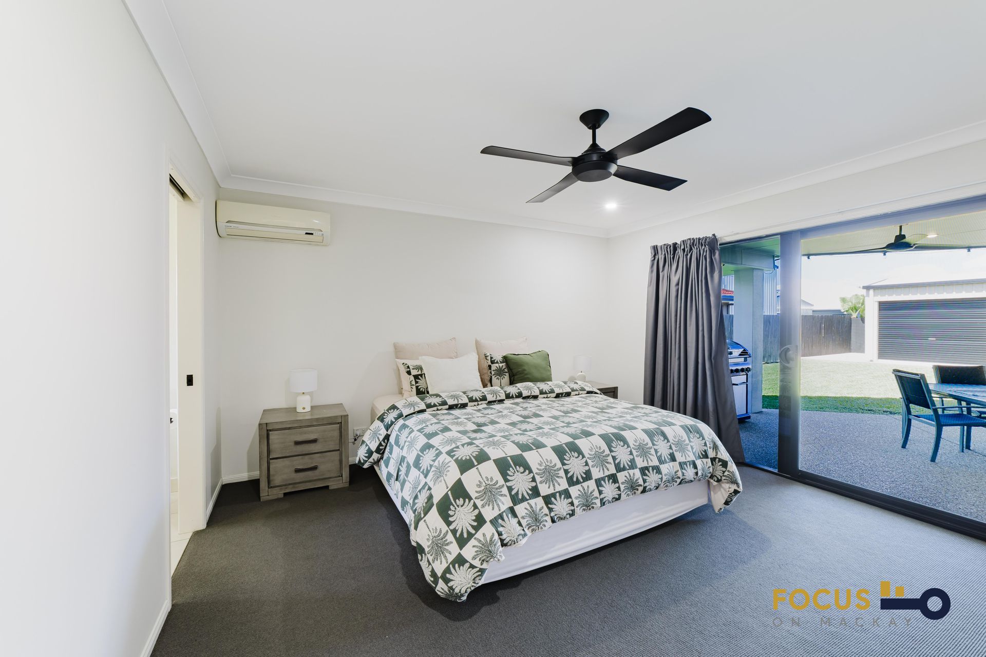 15 Centennial Drive, Glenella