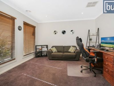 12 Mcdougall Gr, Wodonga
