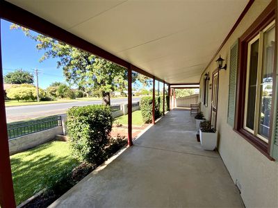 14 Bathurst Street, Forbes