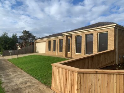 25 Two Bays Drive, St Leonards