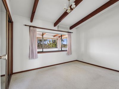 27 Torquay Drive, Lake Tabourie