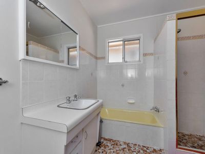 12 Gwendoline Street, Raceview