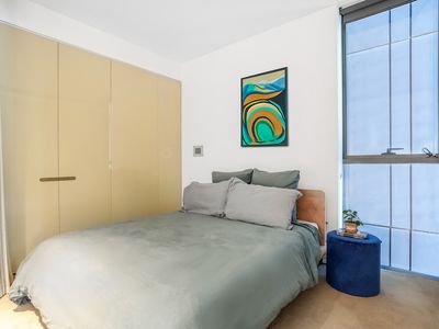 2 Chippendale  Way, Chippendale