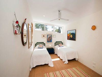 24 Kings Point Drive, Kings Point