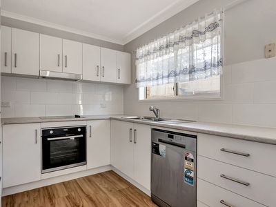 11 / 86 Woodford Street, One Mile