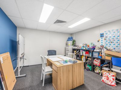M1 / 4-8 Burke Crescent, North Lakes