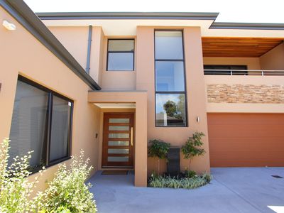98A Barnes Street, Innaloo