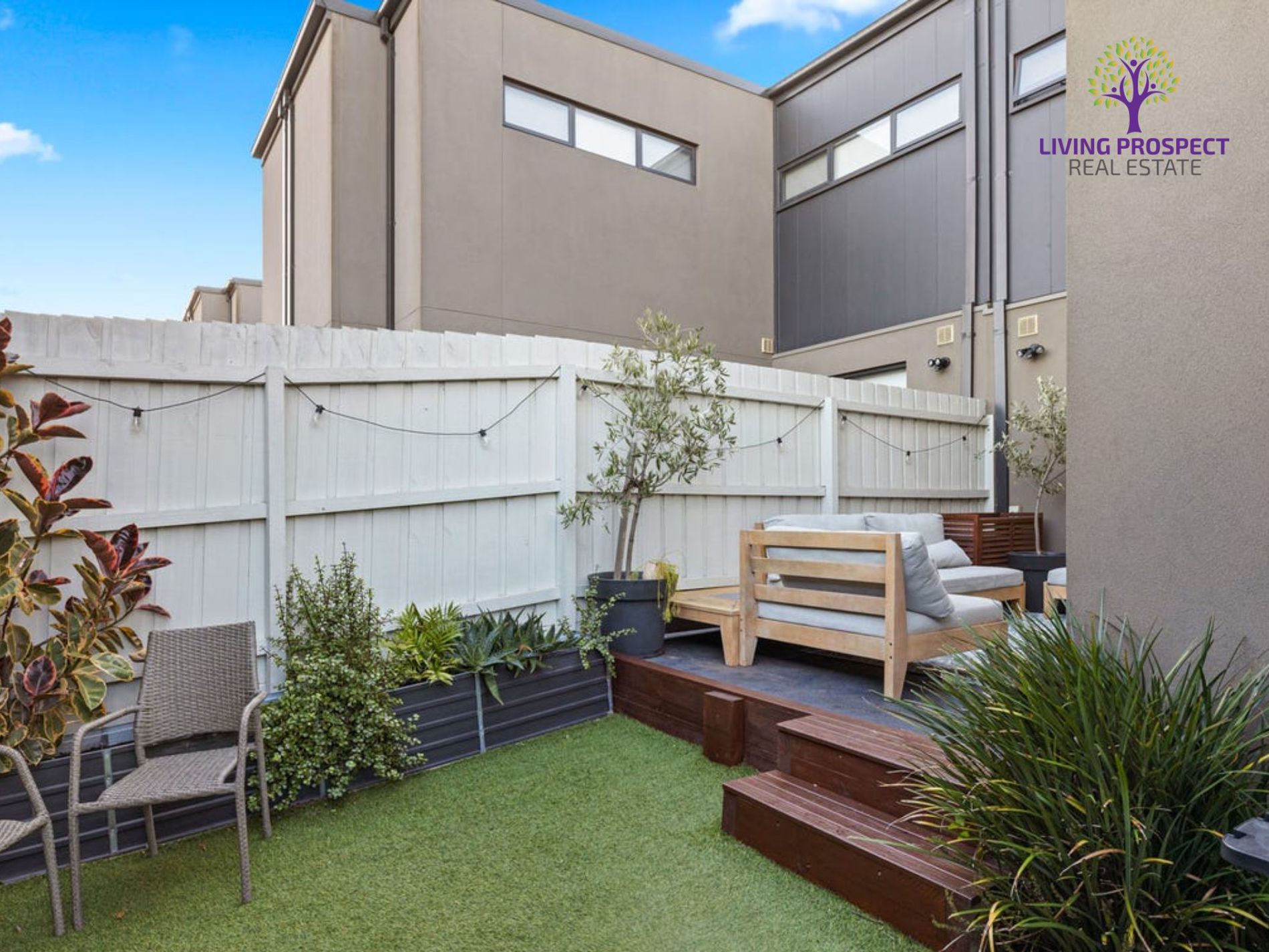 155 Tom Roberts Parade, Point Cook