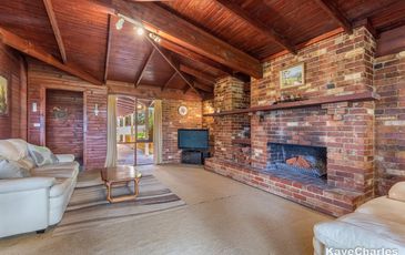 16 Corringham Road, Beaconsfield Upper