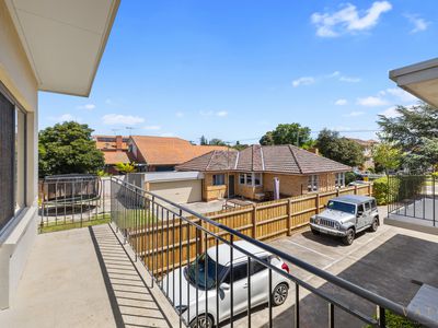 6 / 10A Eddys Grove, Bentleigh