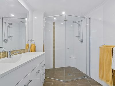 13D / 2 Nineteenth Avenue, Palm Beach