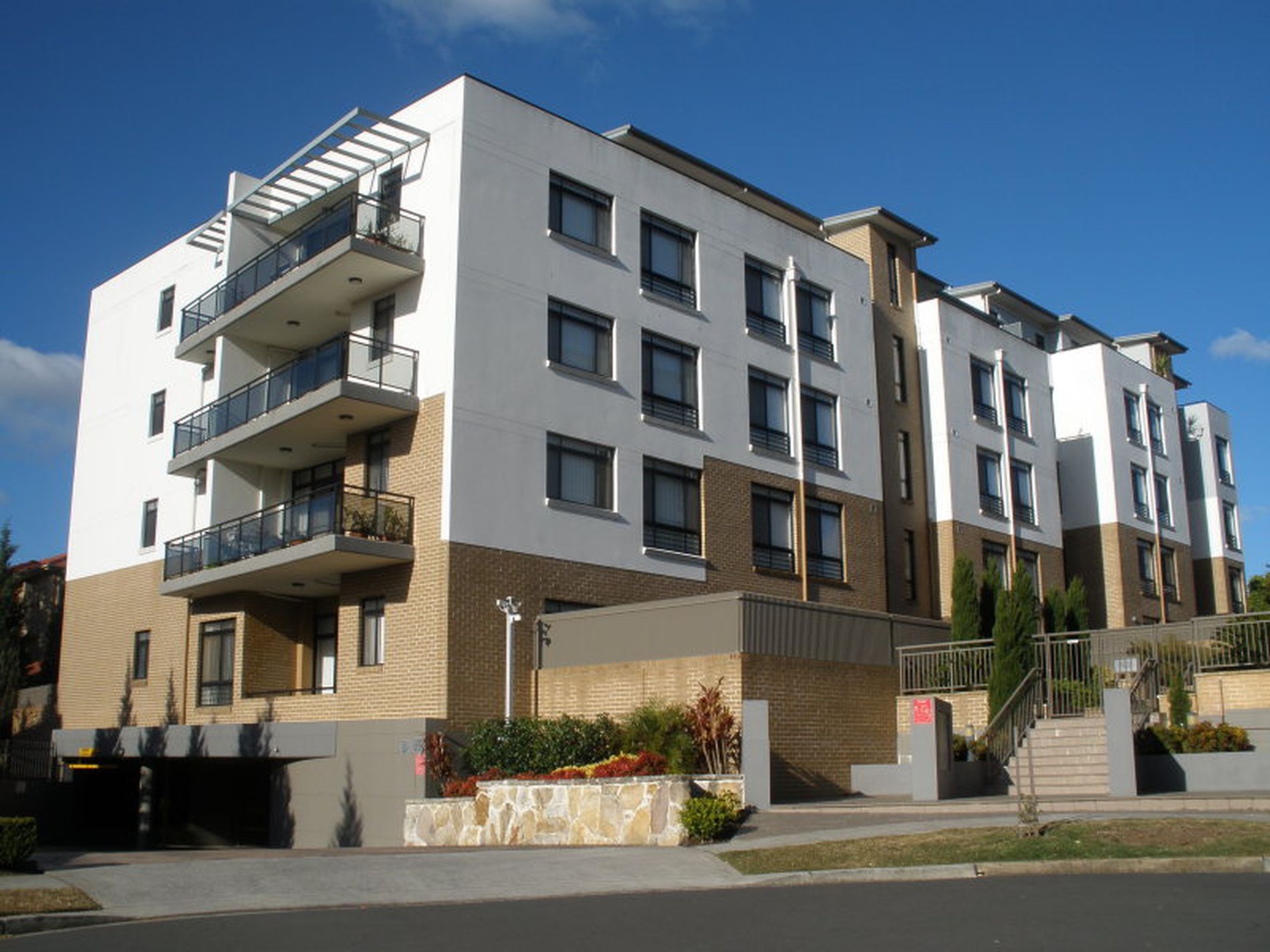 84 / 2-4 Purser Avenue, Castle Hill