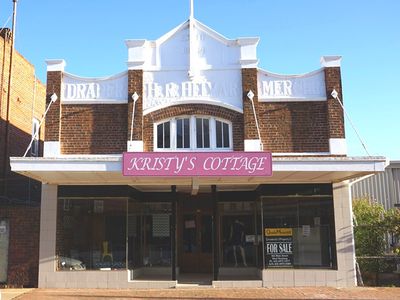 176 Main Street, West Wyalong