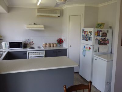 35 Burgess Street, Raceview