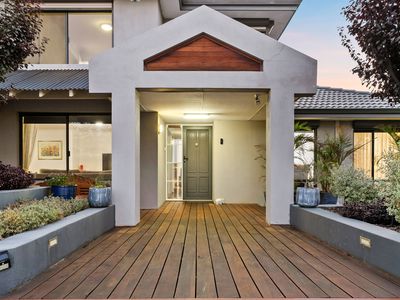 36 Winthrop Drive, Winthrop