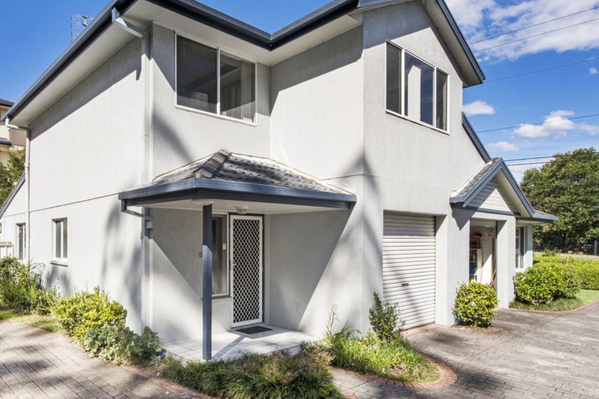 6 / 50-52 Karalta Road, Erina