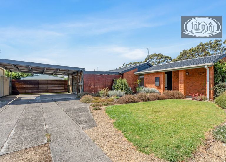 16 Webb Court, Portland