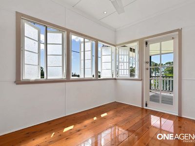 22 Petrel Avenue, River Heads