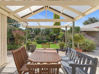 44 Lawton Avenue, Geelong West