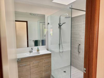 5 / 16 Newport Road, Clayton South