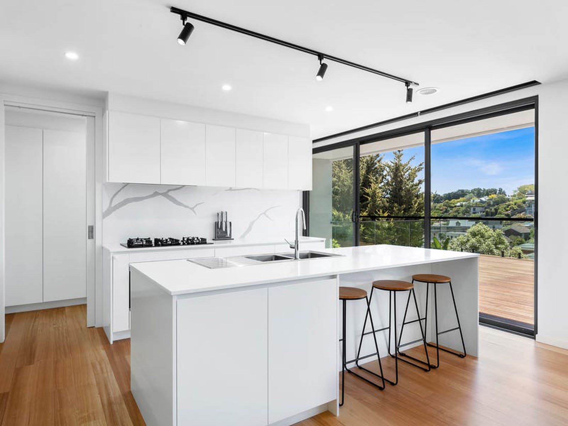 35 Queens Road, Newtown