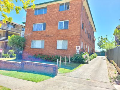 1 / 207 Haldon Street, Lakemba